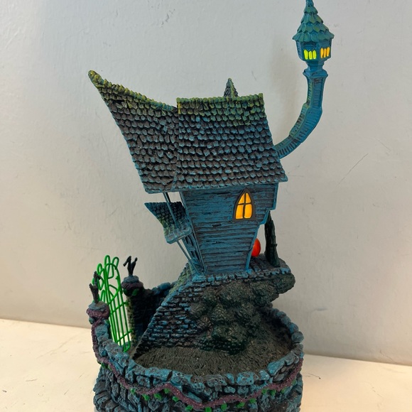 Nightmare Before Christmas Figurine - Picture 4 of 7